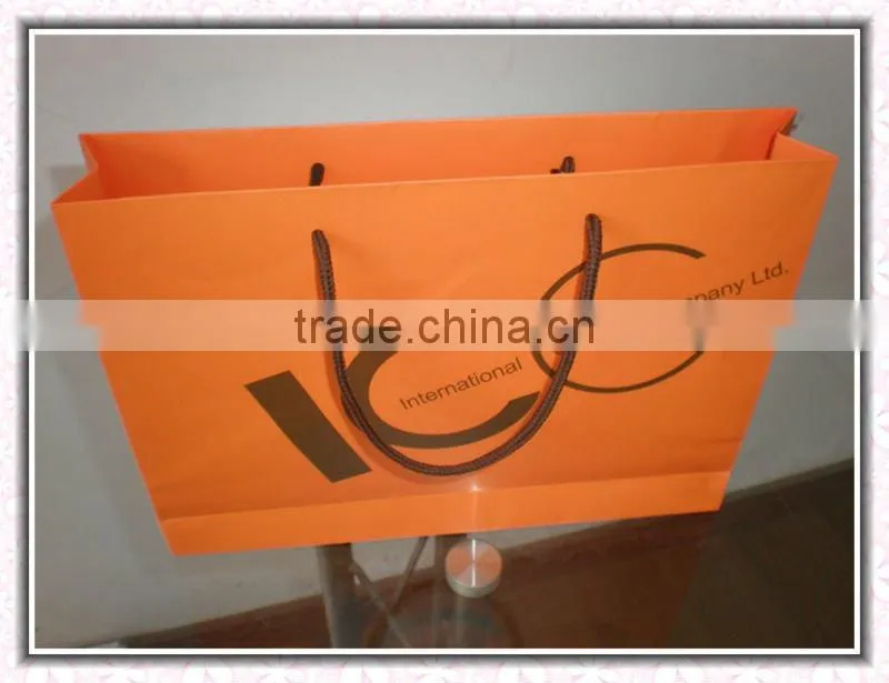 2014 newest eco-friendly coated paper shopping bag for shoes and clothes with matt lamination