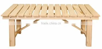 Wooden mat with wheels for your flower pot
