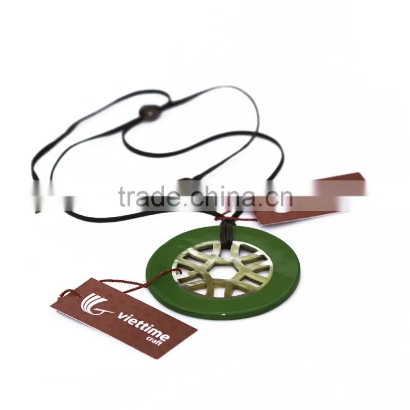Fashionable Horn Pendant necklaces jewelry made from natural horn in Vietnam