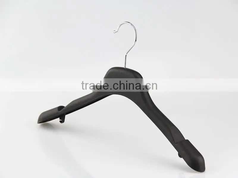 IMY-478 black deluxe plastic bridal hanger with logo