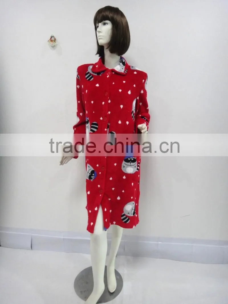 Classic red lovely cartoon lapel nightgown women