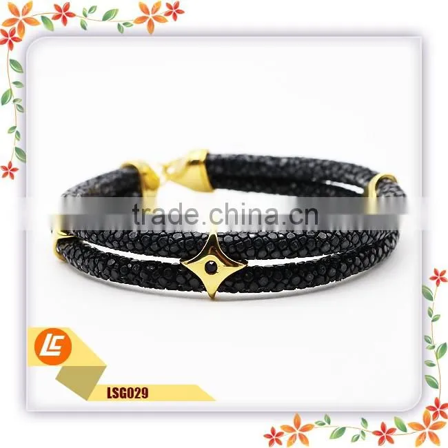 Luxucy Fashion White Stingray Fish Skin Bracelet With Rhinestone