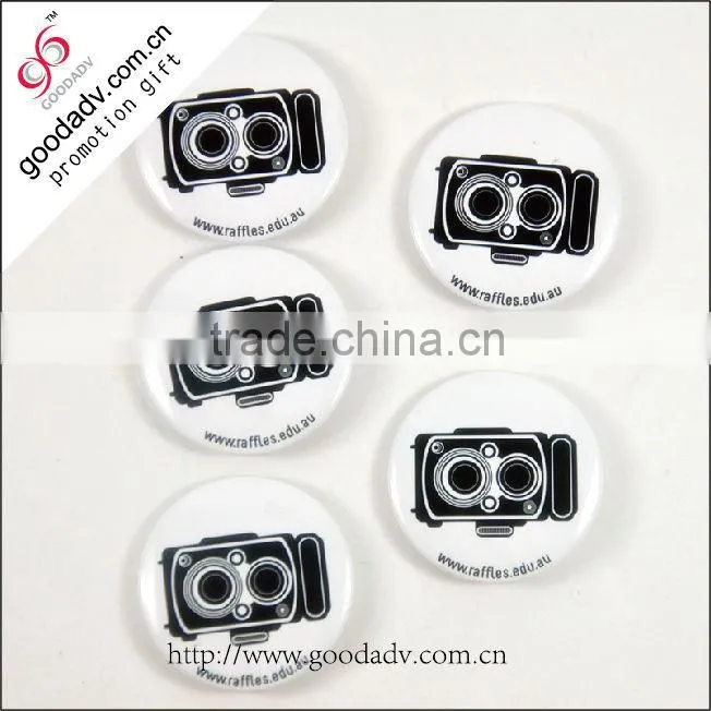 Low price guangzhou tinplate badge/promotional pin badge
