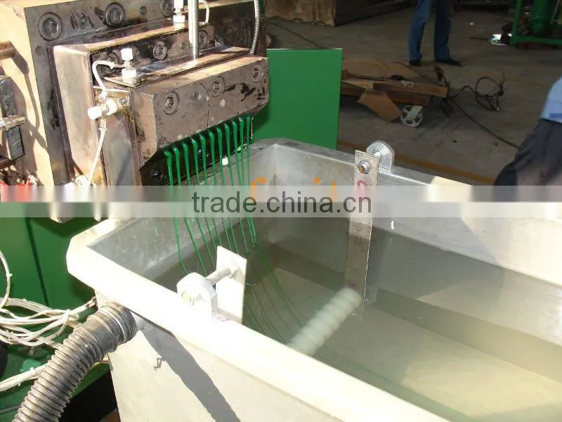 Plastic granulator machine