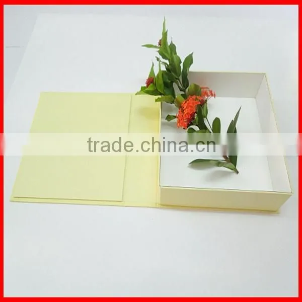 New Fashion ! Nice Design Simply Charming Paper Folding Gift Box With Ribbon Wholesale