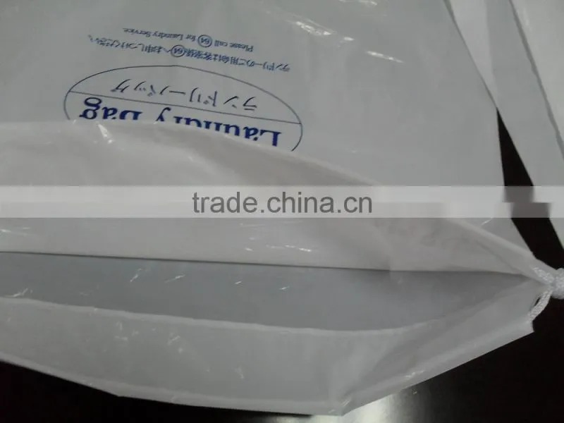 Plastic laundry drawtape handle bag for family