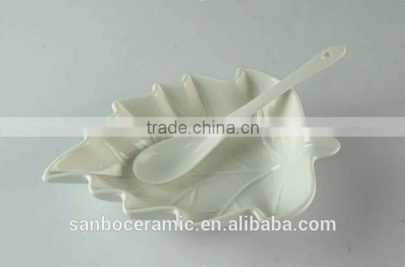 wholesale white ceramic bowl, cheap salad bowl,2 soup bowls 2 spoons with pvc box