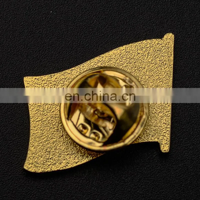 metal Qatar National Day Gifts Items Qatar Flag Magnetic Pin Badges For National Day