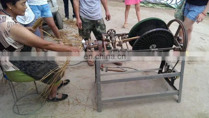Straw braiding machine/ dry grass rope making machine