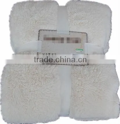 popular customized polyester filling blanket