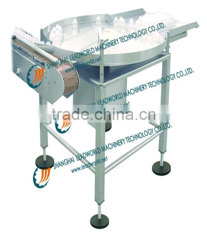 Automatic beer bottle capping machine