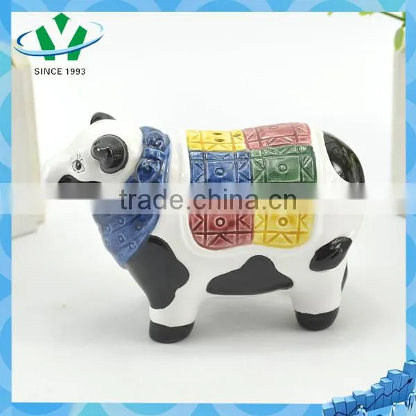 YSpp0002 Hand printing calf shape salt and pepper set with creative design