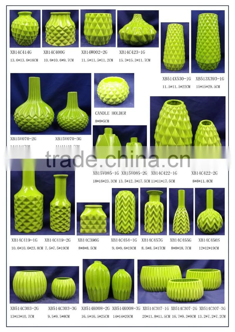 Porcelain small flower vases for decoration