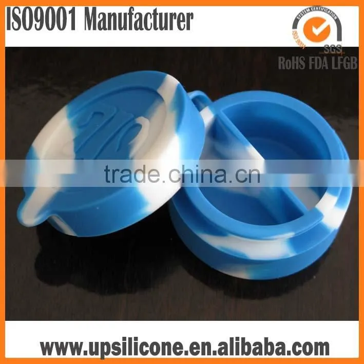 dab wax oil silicone jar container with a divider in the middle