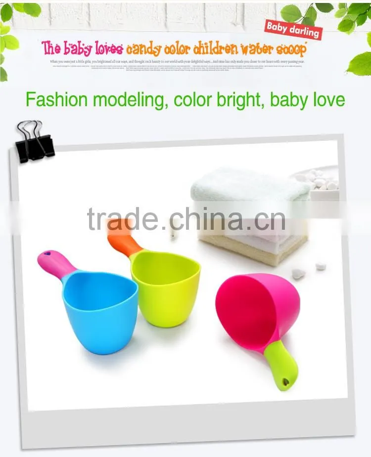 factory directly supply scoop with soft rubber handle