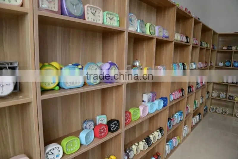 high quality square shape wrought iron smart specialty clock for birthday gift wholesale china