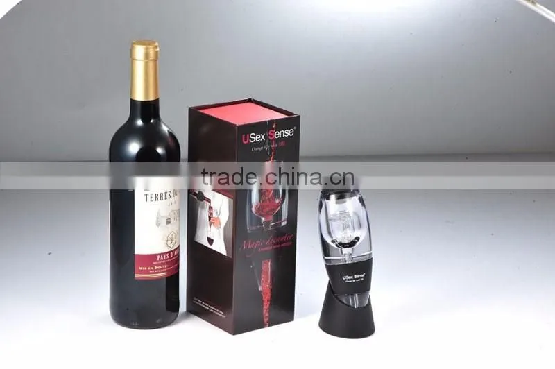 Hour glass shaped Magic Decanter Essential Red Wine Aerator