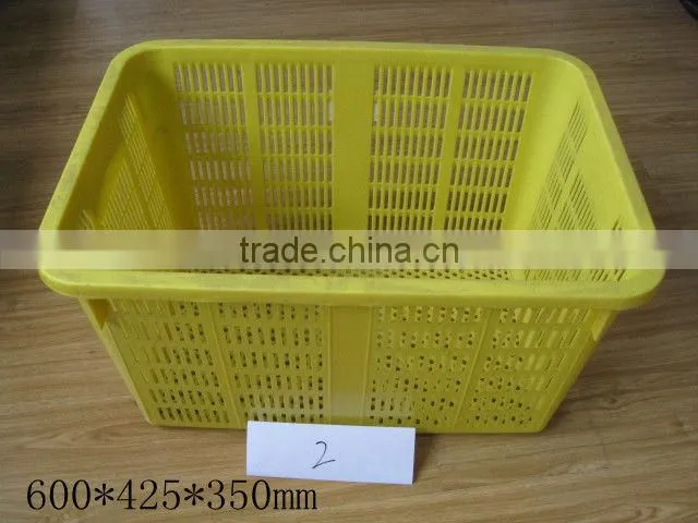 Plastic crate injection mould