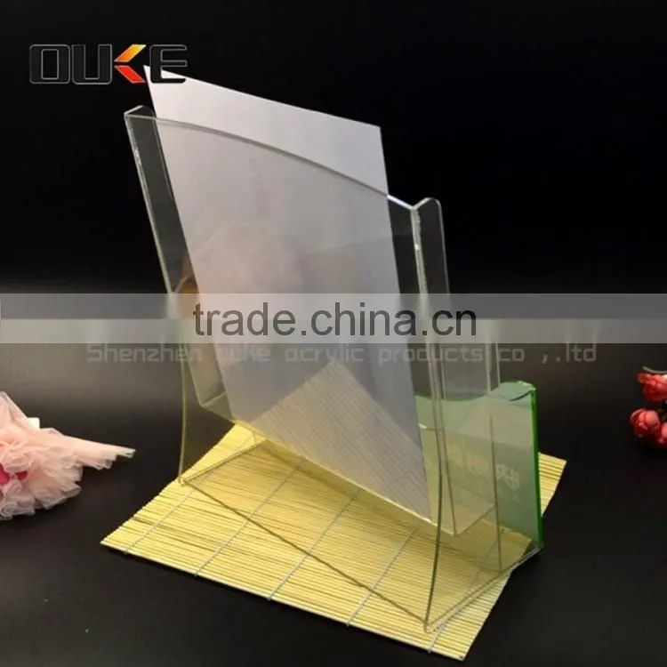 Factory wholesale delicate design acrylic brochure holder