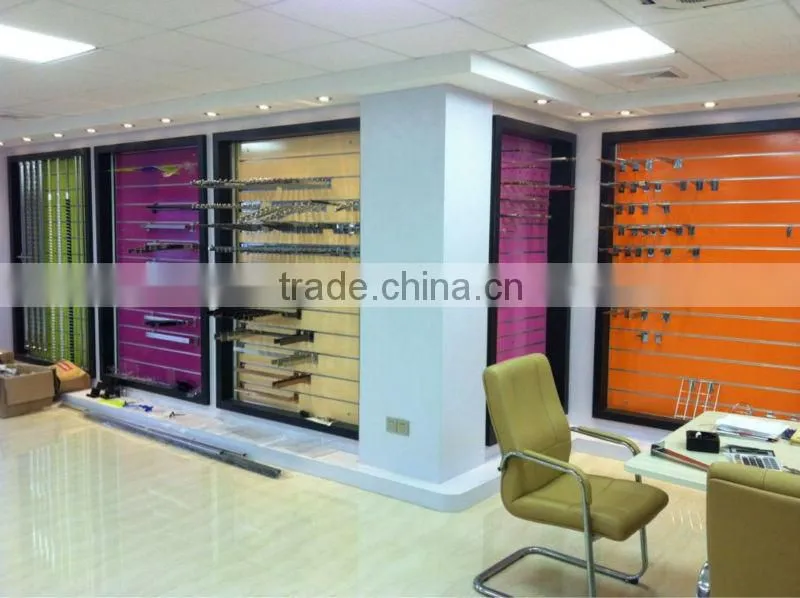 Square single slot upright post / slotted channel