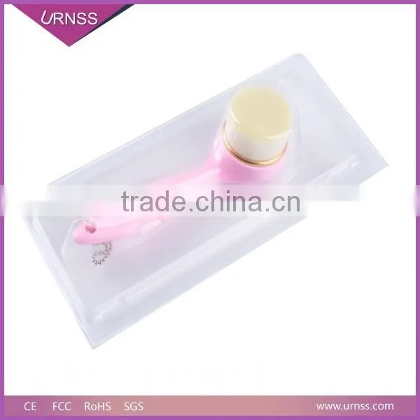 Plastic Handle Nylon Bristle Cleansing Brush