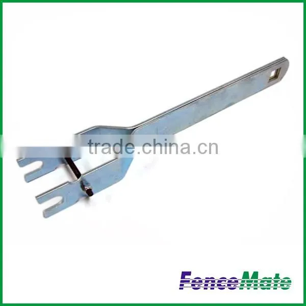 Electric Fence Strainer Handle