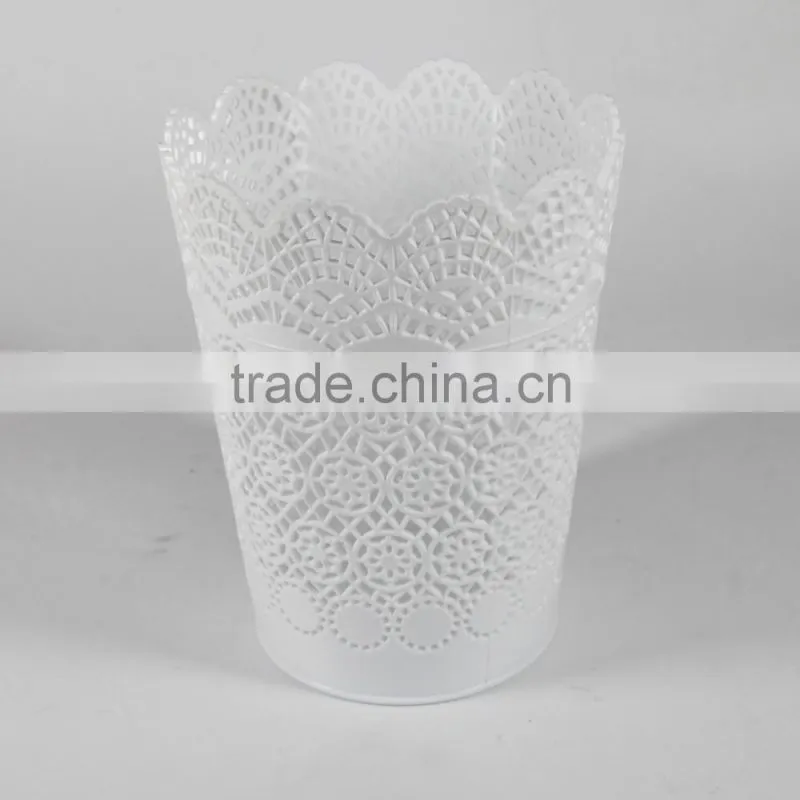 plastic round hollow out sunflower waste bin