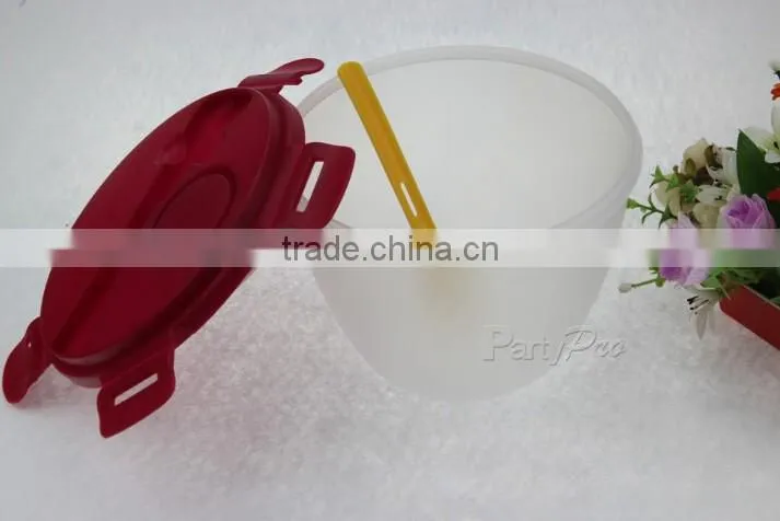 hot new products for 2016 food grade PP salad cup keep fresh salad shaker with fork