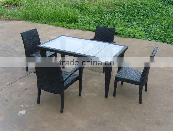 outdoor wicker/rattan dining room set
