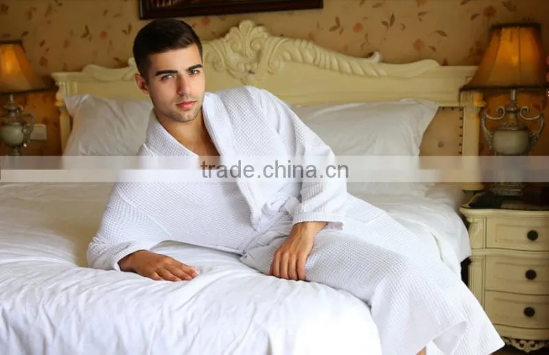 Wholesale white cheap cotton hotel waffle bathrobe