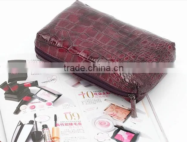 Square garnet-red alligator pattern PU cosmetic bag with compartments