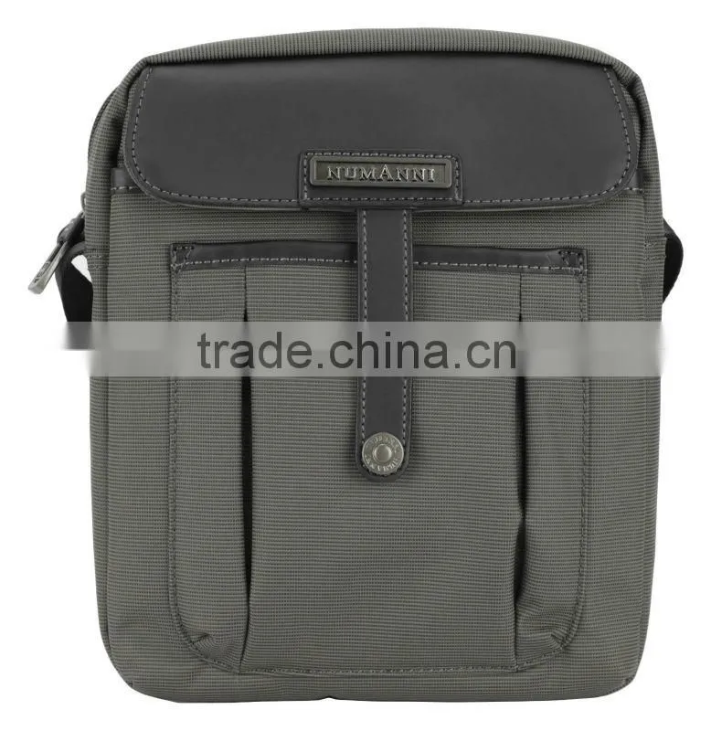 fashion new stylish waterproof and durable nylon waterproof large messenger bag