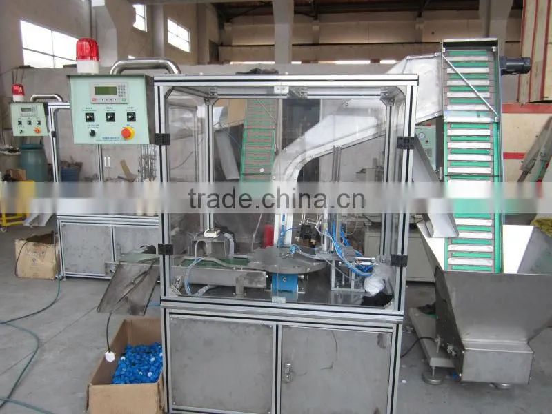 plastic Cap wadding machine