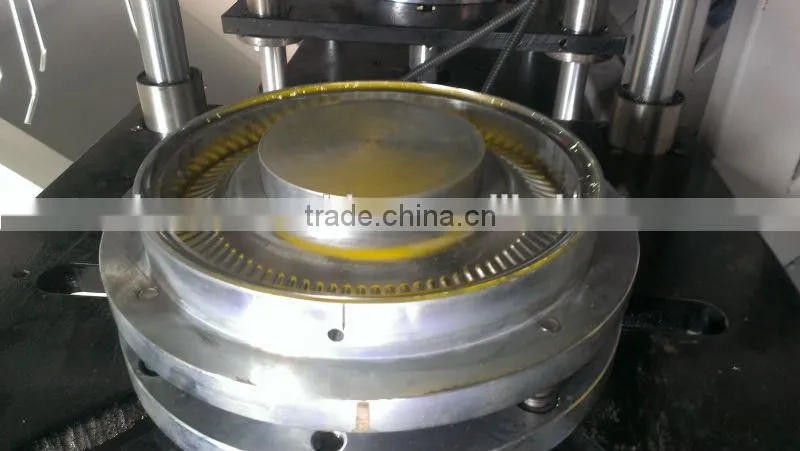 paper plate forming machine