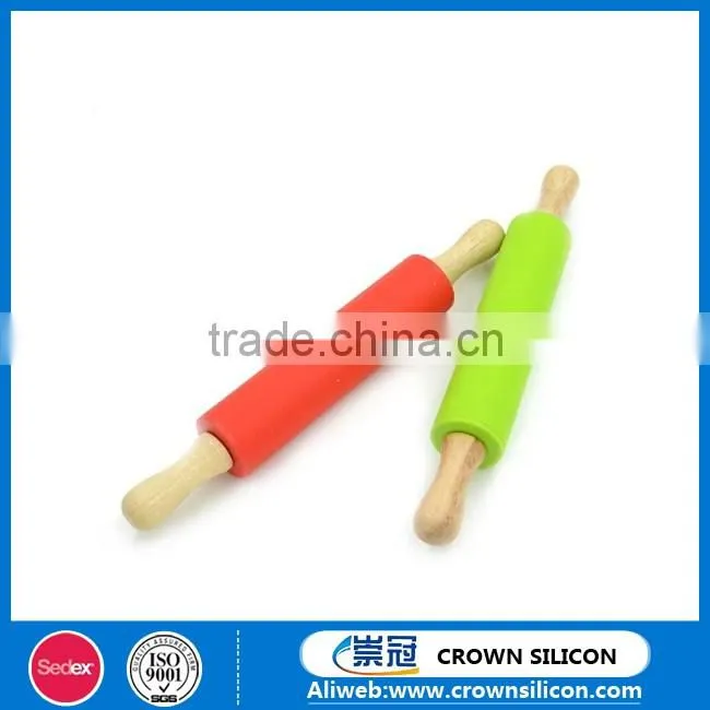 Silicone Rolling Pin With Wooden Handle,Non-stick Silicone Rolling Pin