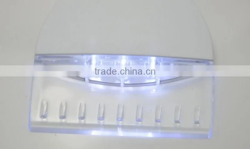 New LED ice craper plastic ice craper with light