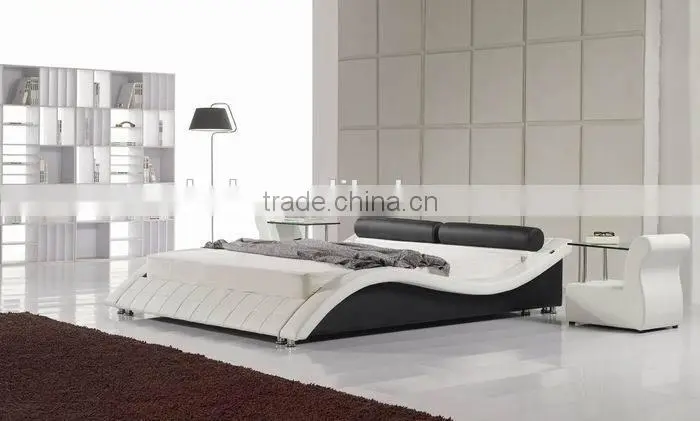 Modern high qualty king size wood bed in leather bed
