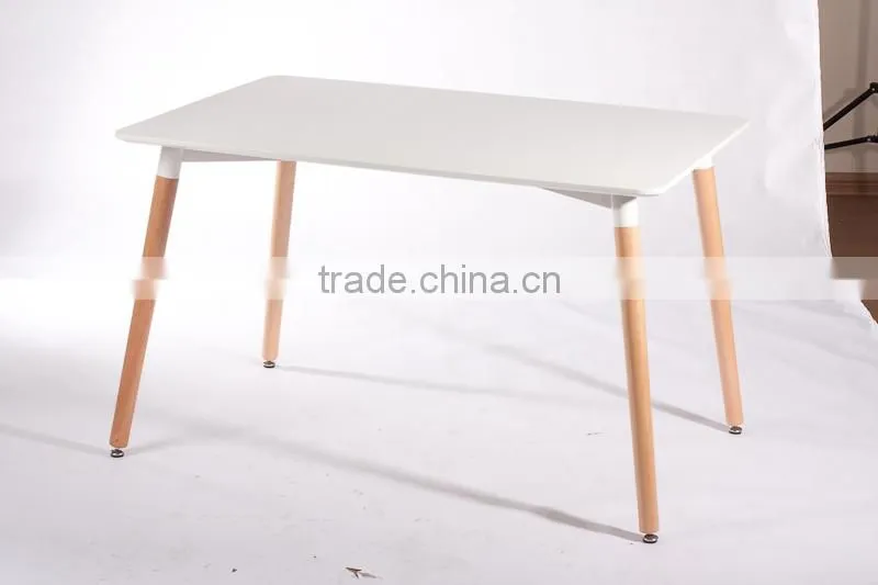 leisure round table