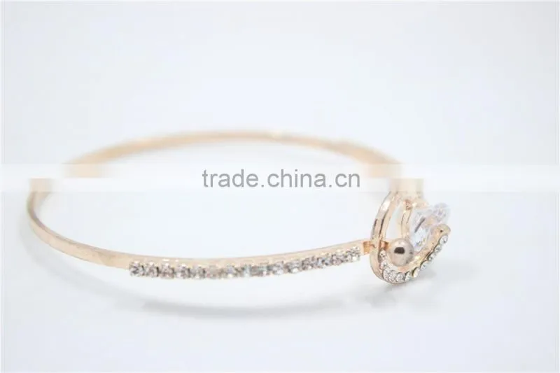 Classic Light Rose Gold Polished Bangle Bracelet White Clear Rhinestone w/Sides Claw Diamond Chain Cuff 2016New Intrend style