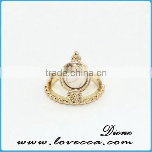 Fashion Infinity Ring With Cute Simple Gemstone