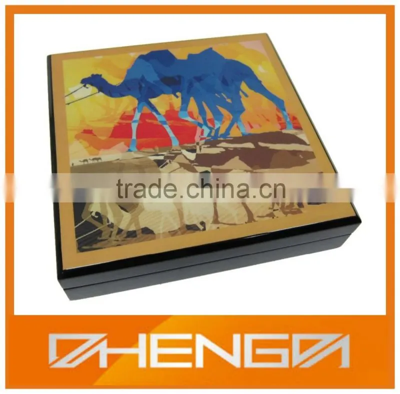 Guangzhou Factory Custom Lacquered Wooden Display Box