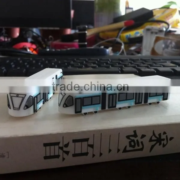 Customized bullet trains shaped personalized fancy keychain