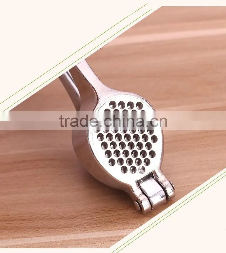 Kitchen multifunctional peel it manually pound garlic press-Zn alloy stainless pound garlic