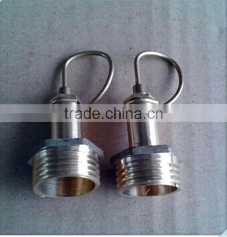 Air atomizing nozzle