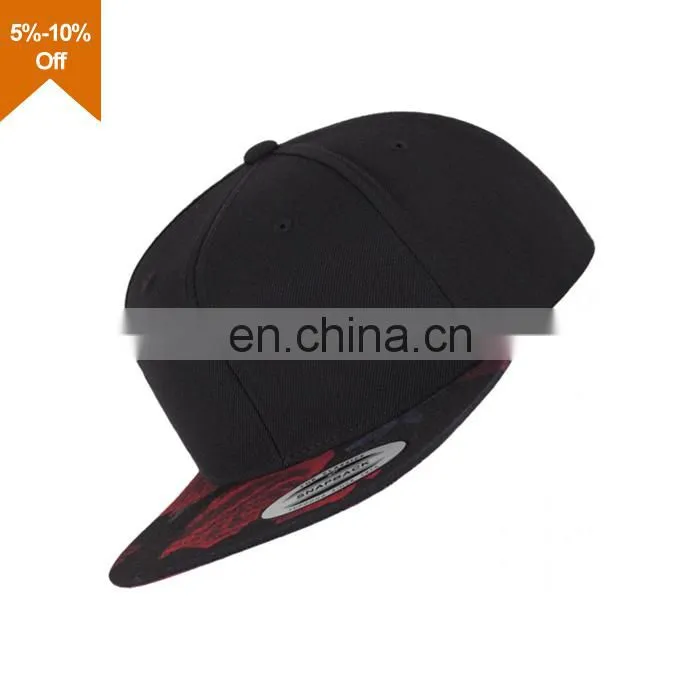 Professional baseball cap without top button