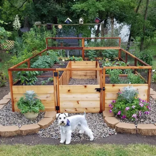 garden fence ideas to keep animals out (1)