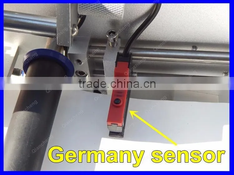 PLC Controlled semi automatic labeling machine,pet bag labeling machine