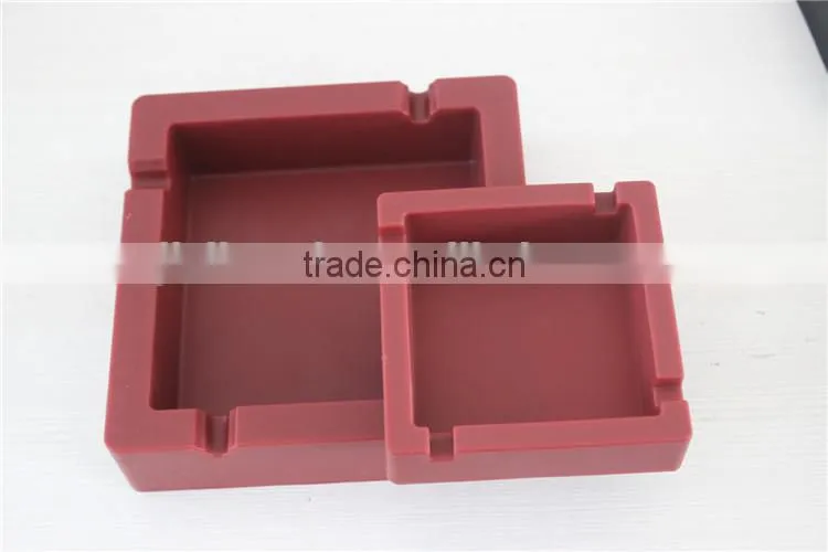 Silicone ashtray with heat-resistant material