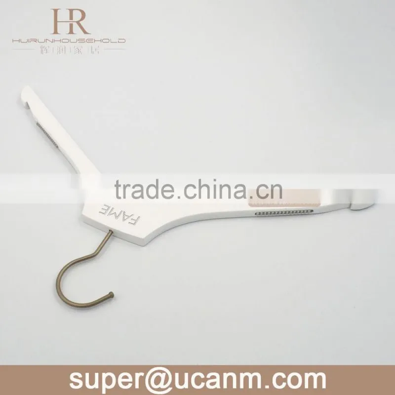 HR661IWP wooden suit hanger