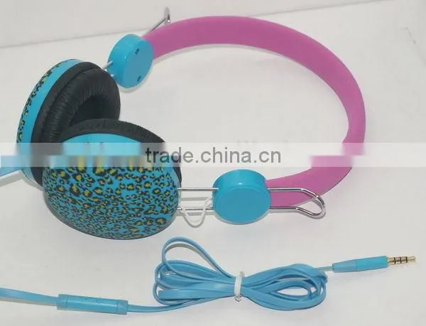 Hot sell fashionable stereo headphone for samsung